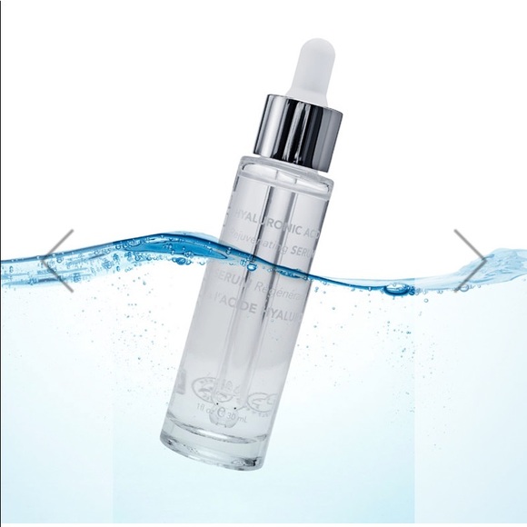 ❤️STUDIOMAKEUP❤️ Hyaluronic Acid Rejuvenating Serum❤️This really Works!❤️ - Picture 7 of 7
